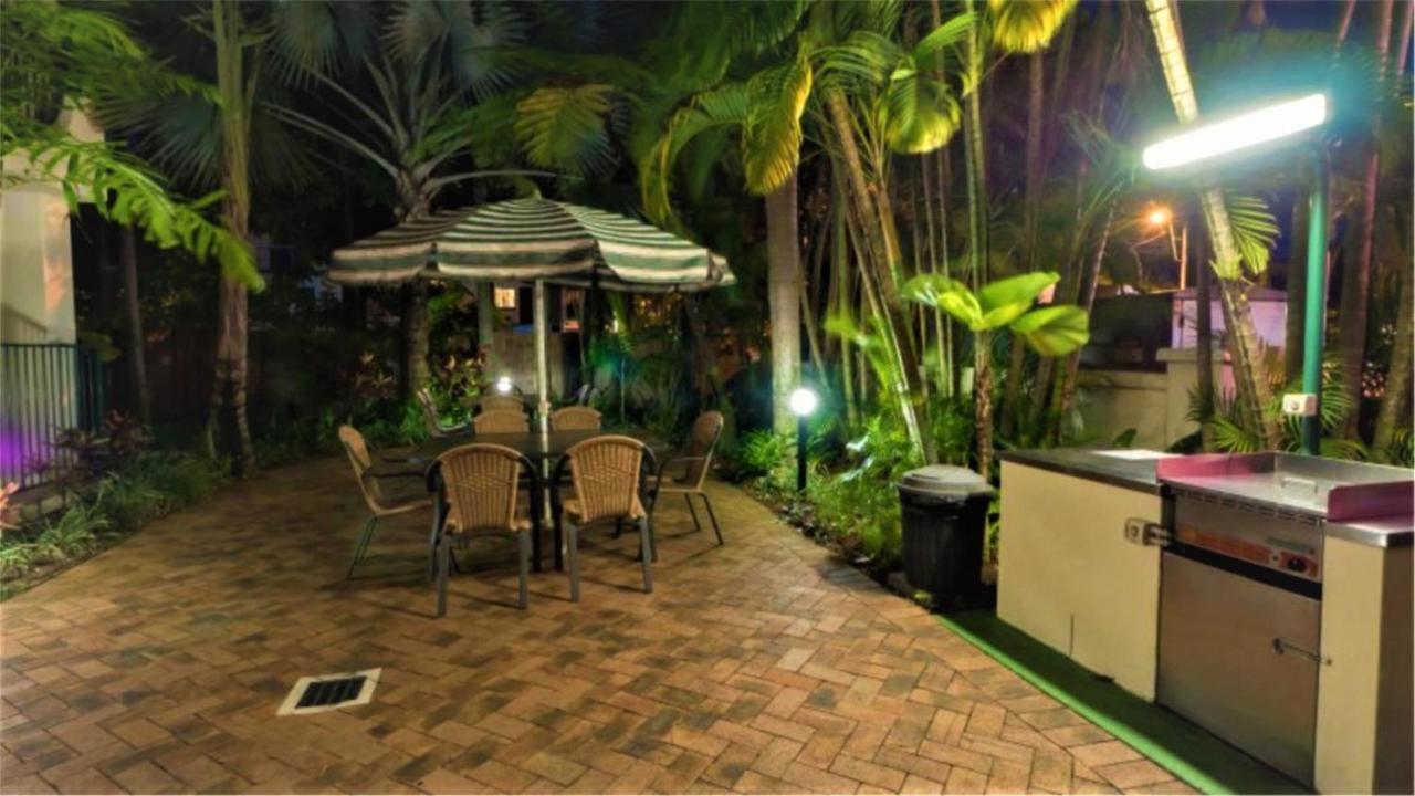 Ferienwohnung A Taste Of The Tropics Cairns Exterior foto